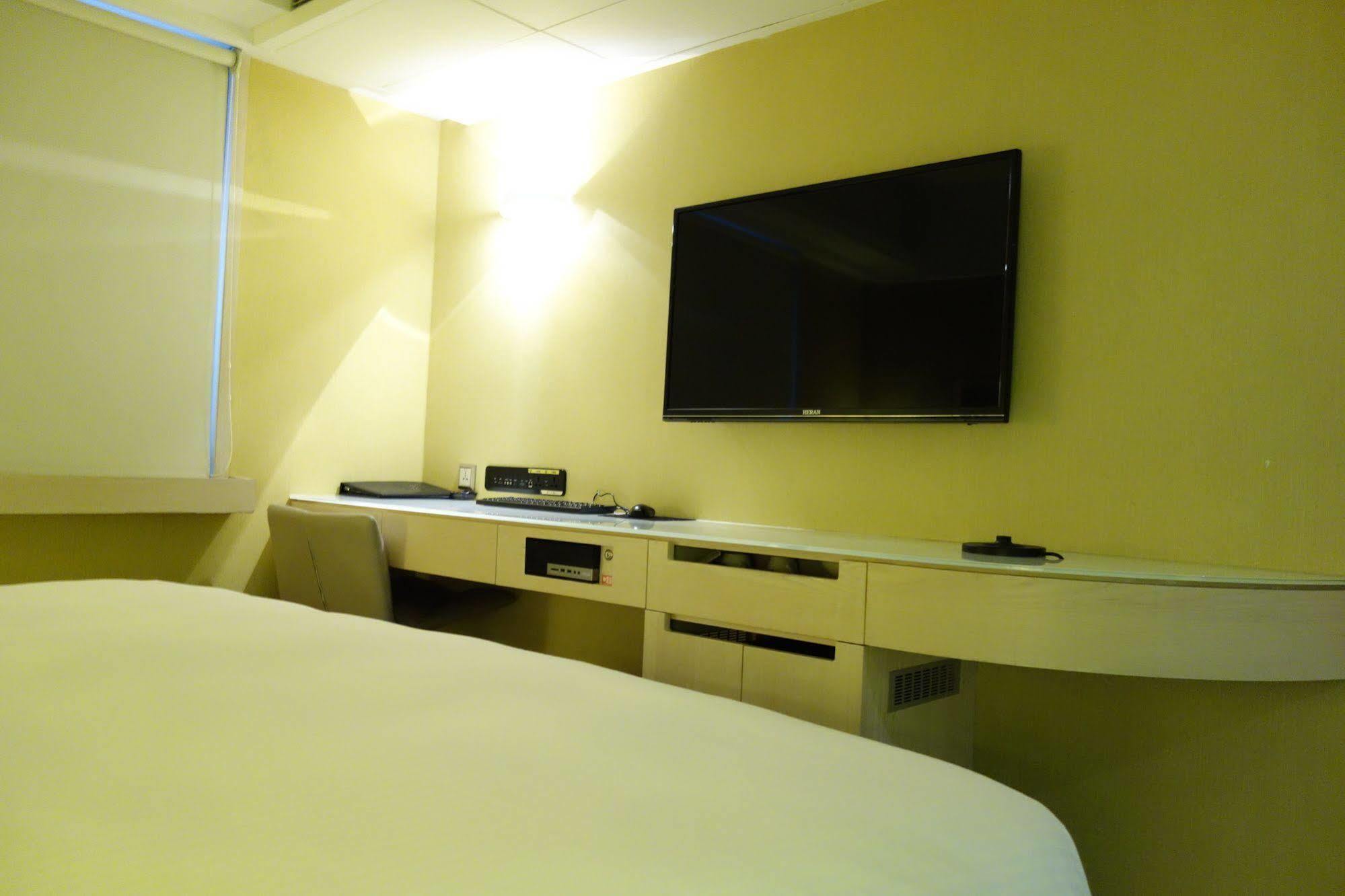 เดอะ คลาวด์ โฮเทล Hotel เกาสง ภายนอก รูปภาพ