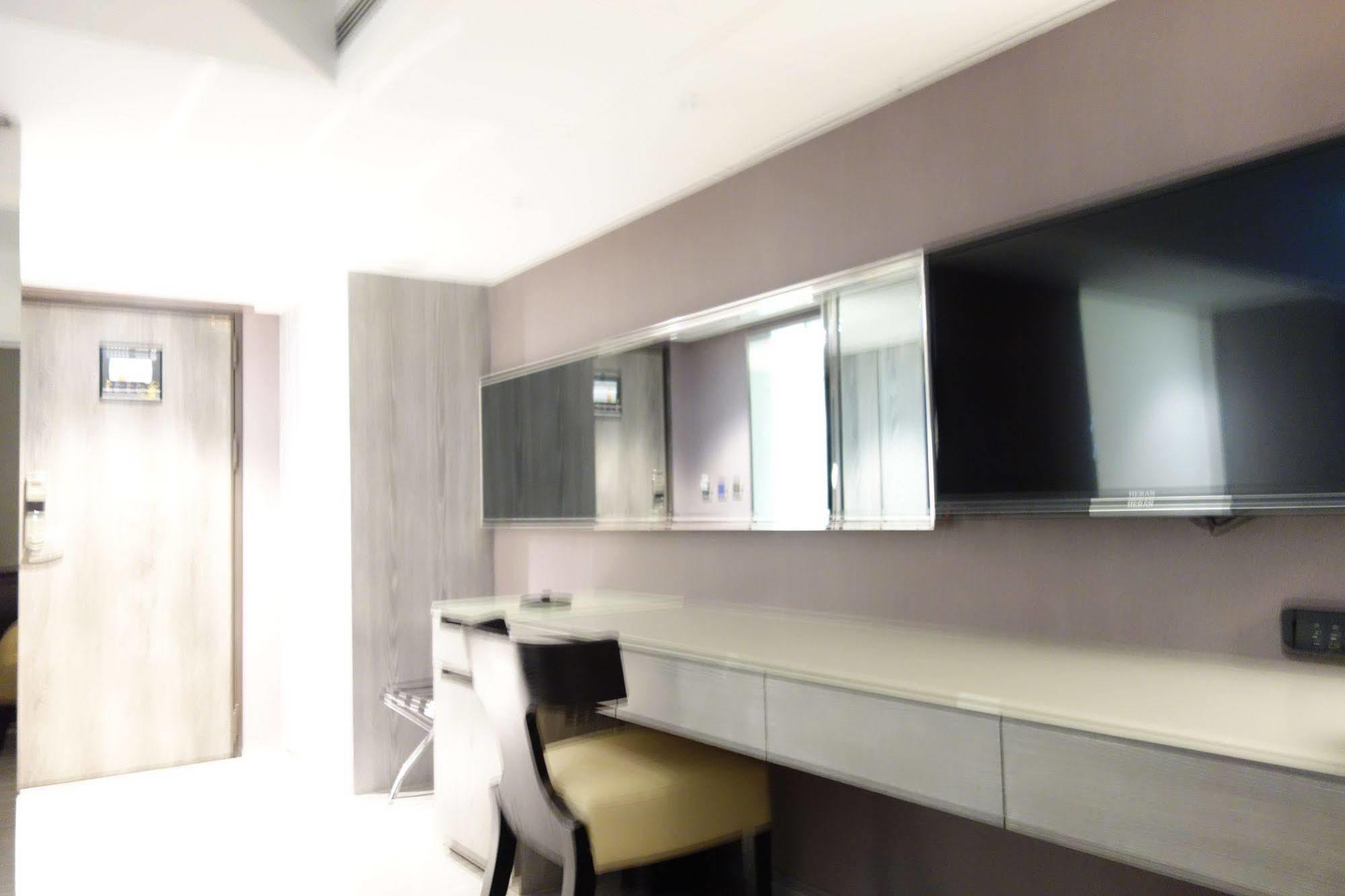 เดอะ คลาวด์ โฮเทล Hotel เกาสง ภายนอก รูปภาพ