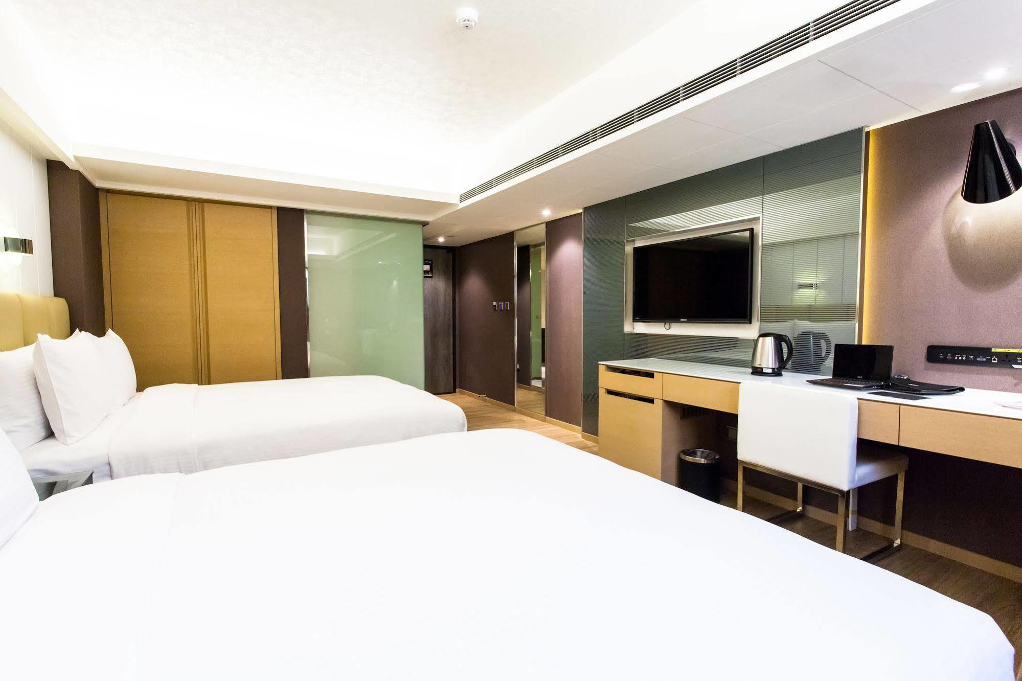 เดอะ คลาวด์ โฮเทล Hotel เกาสง ภายนอก รูปภาพ